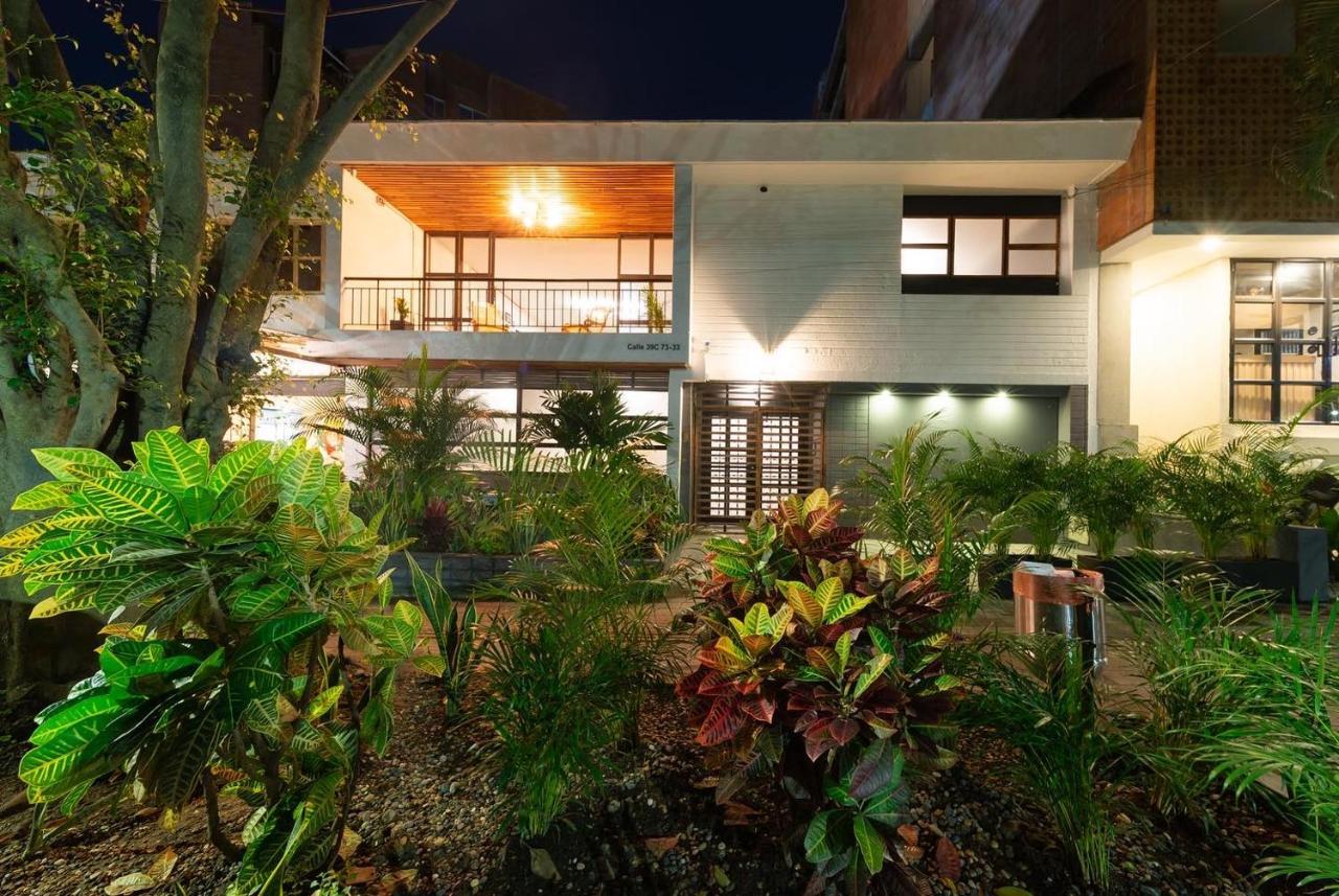 Casa Mosaiko Primer Parque Laureles ميديلين المظهر الخارجي الصورة