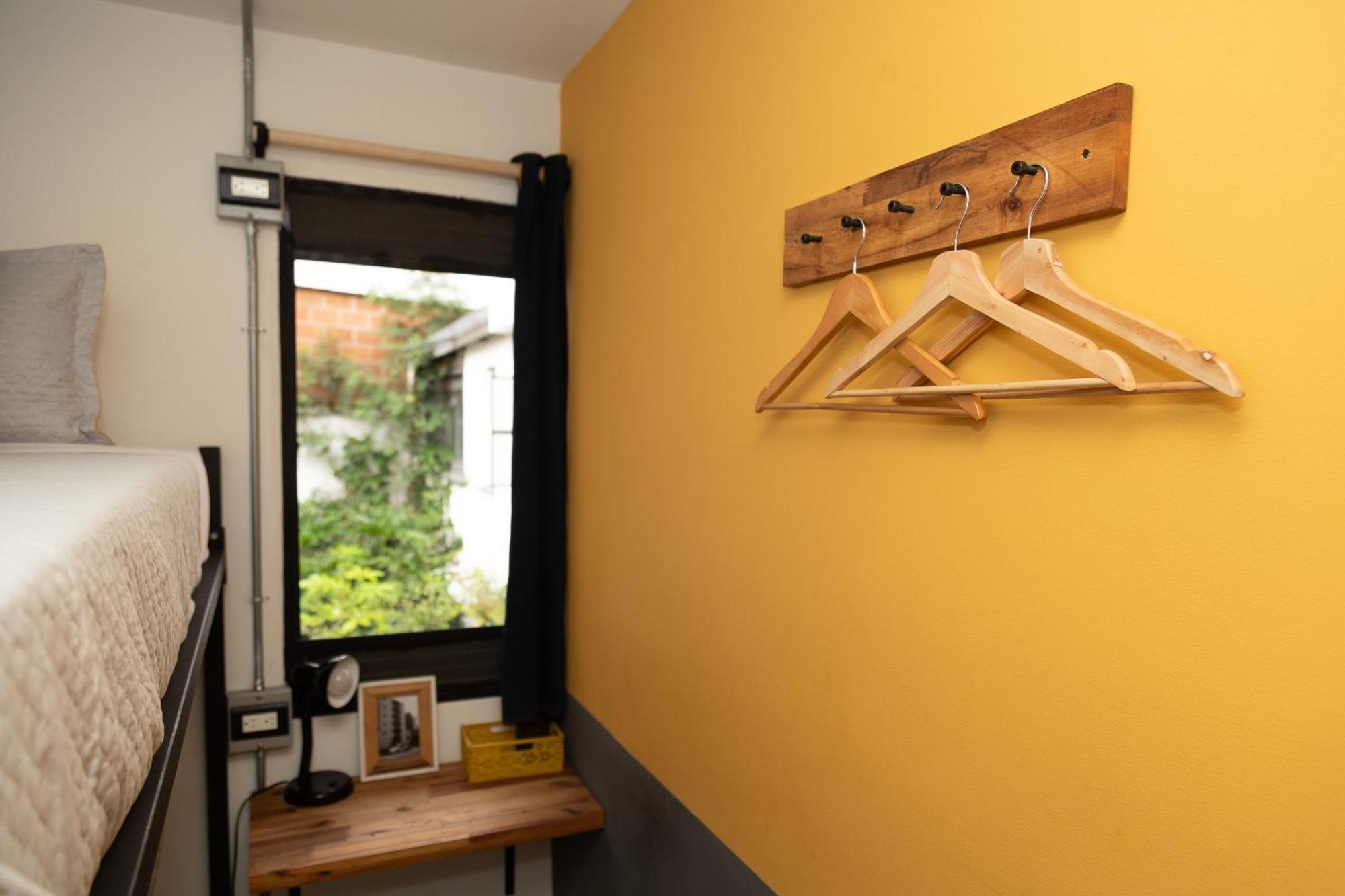 Casa Mosaiko Primer Parque Laureles ميديلين المظهر الخارجي الصورة
