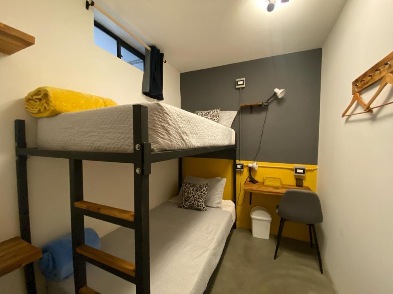 Casa Mosaiko Primer Parque Laureles ميديلين المظهر الخارجي الصورة